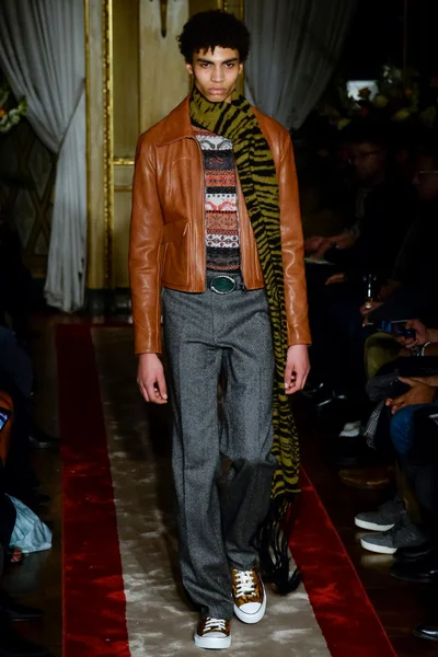 Look 6